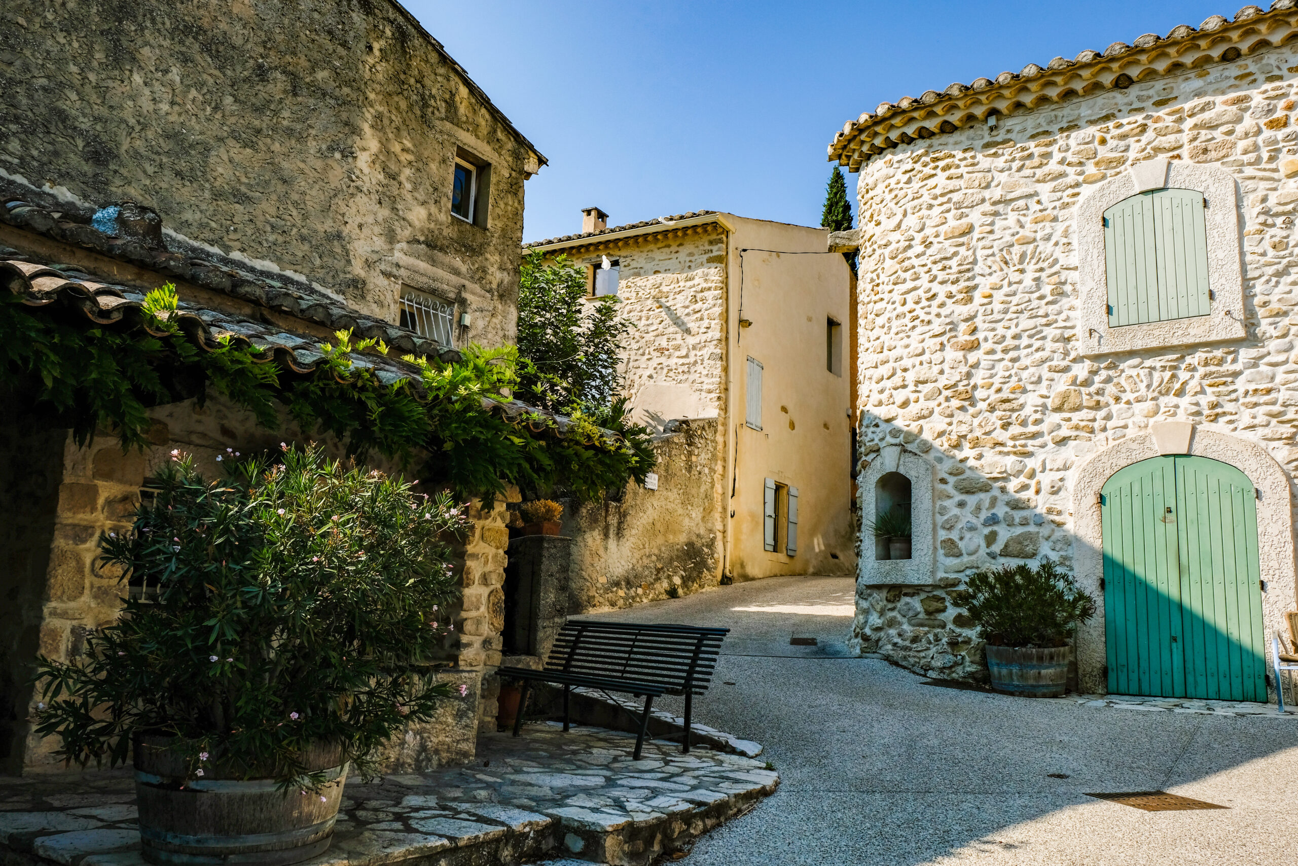 Ruelles du vieux village de Roaix