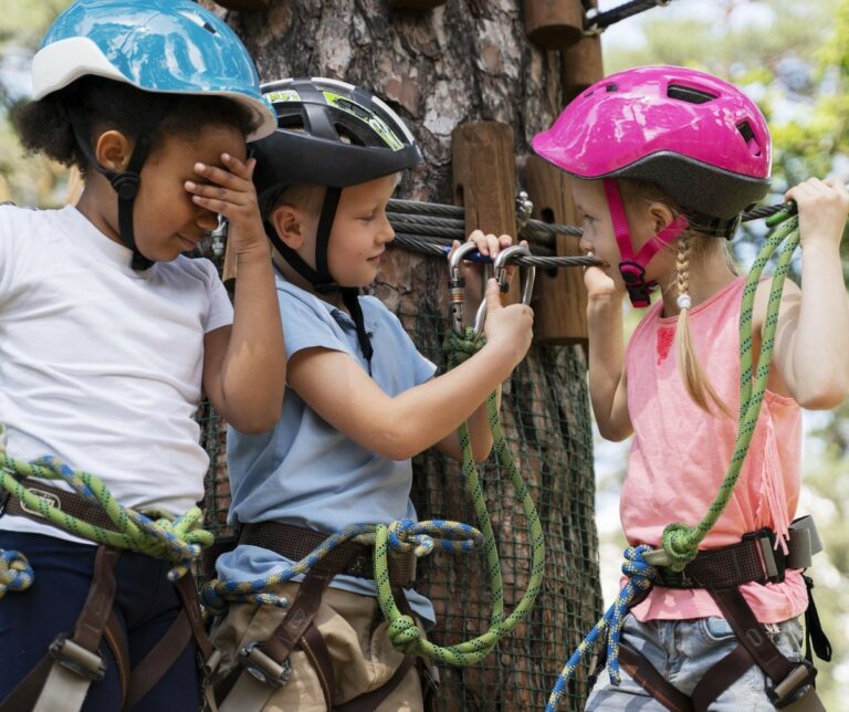 Enfants accrobranche